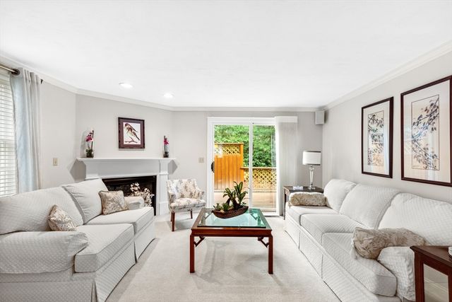 20 Bishops Park 20, Mashpee, MA 02649