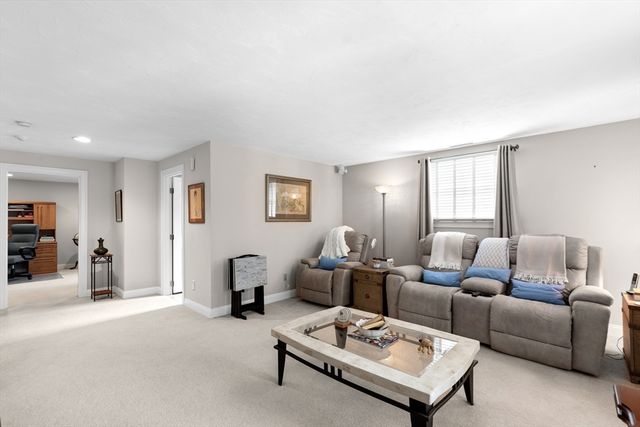 20 Bishops Park 20, Mashpee, MA 02649
