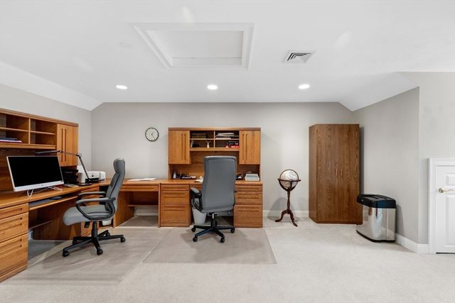 20 Bishops Park 20, Mashpee, MA 02649