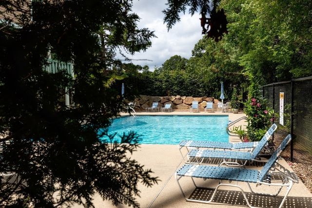20 Bishops Park 20, Mashpee, MA 02649