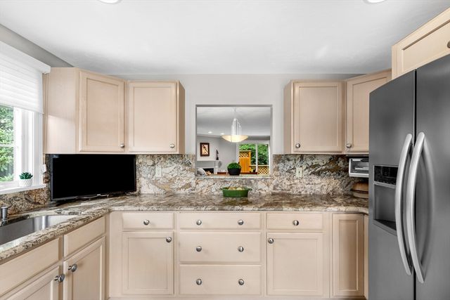 20 Bishops Park 20, Mashpee, MA 02649