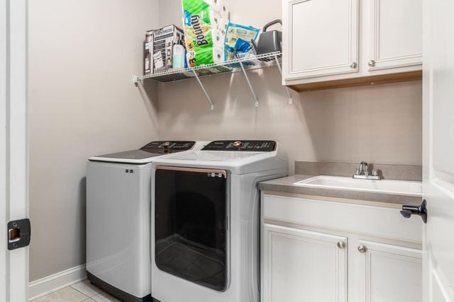 1007 Heritage Street, Blacklick, OH 43004