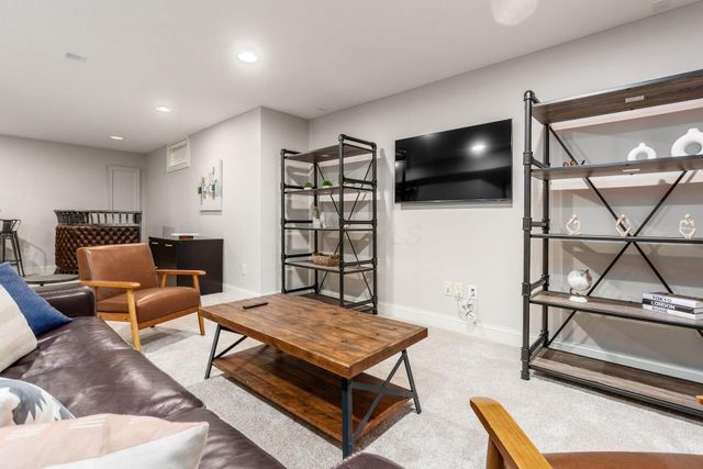 1007 Heritage Street, Blacklick, OH 43004