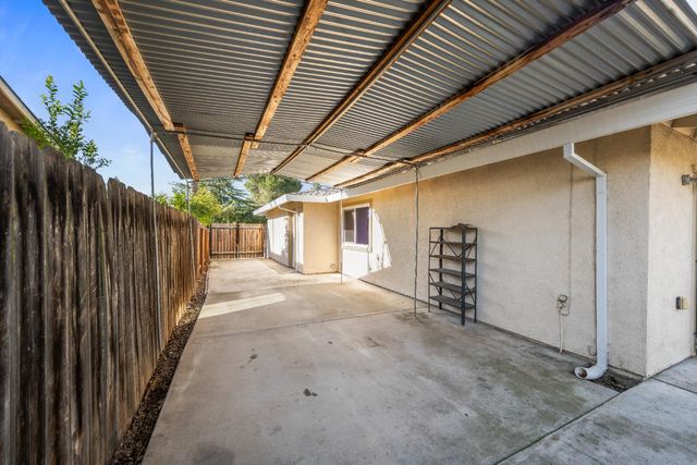 5631 Wardell Way, Sacramento, CA 95823