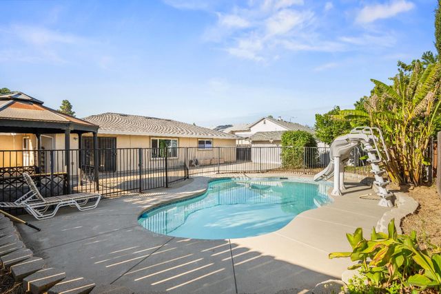 5631 Wardell Way, Sacramento, CA 95823