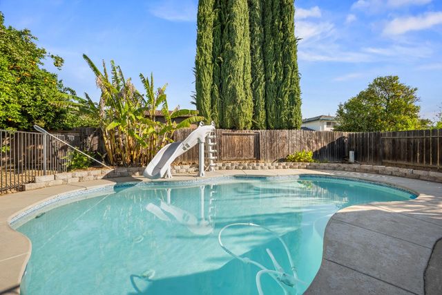 5631 Wardell Way, Sacramento, CA 95823