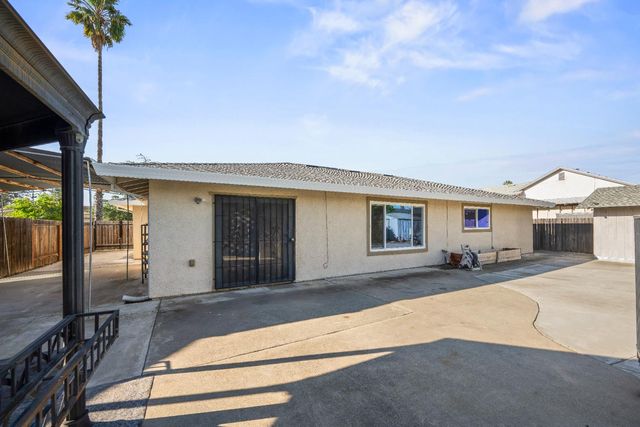 5631 Wardell Way, Sacramento, CA 95823