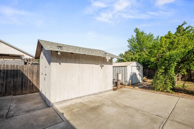 5631 Wardell Way, Sacramento, CA 95823
