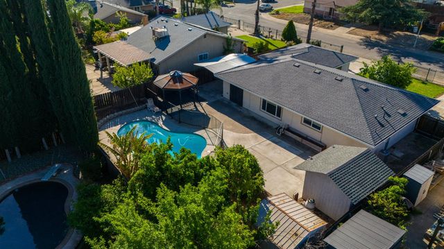 5631 Wardell Way, Sacramento, CA 95823