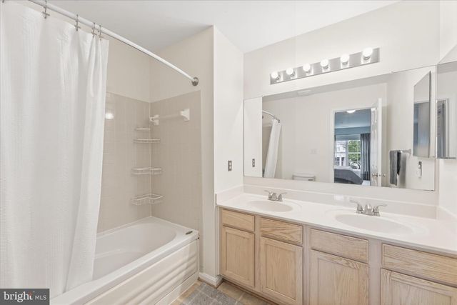 20414 COOL FERN SQ, Ashburn, VA 20147