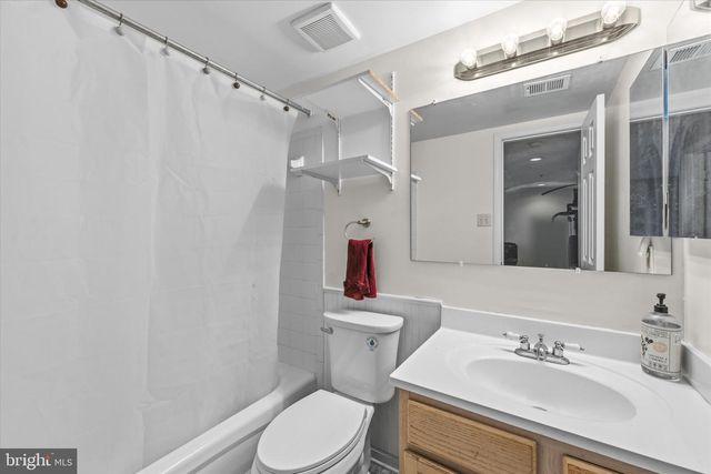 20414 COOL FERN SQ, Ashburn, VA 20147