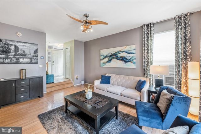 20414 COOL FERN SQ, Ashburn, VA 20147