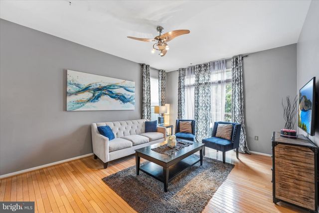 20414 COOL FERN SQ, Ashburn, VA 20147