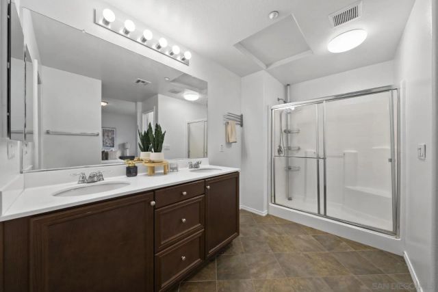 5422 Zeil Pl, San Diego, CA 92105