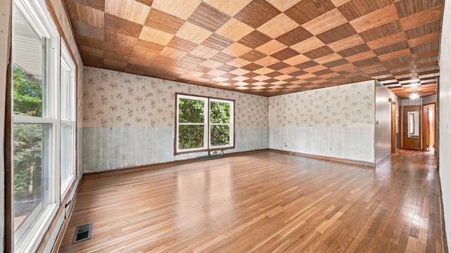 296 Hill Top Circle, Flintstone, GA 30725