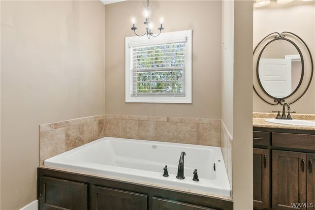 13789 Brandon James, Northport, AL 35475