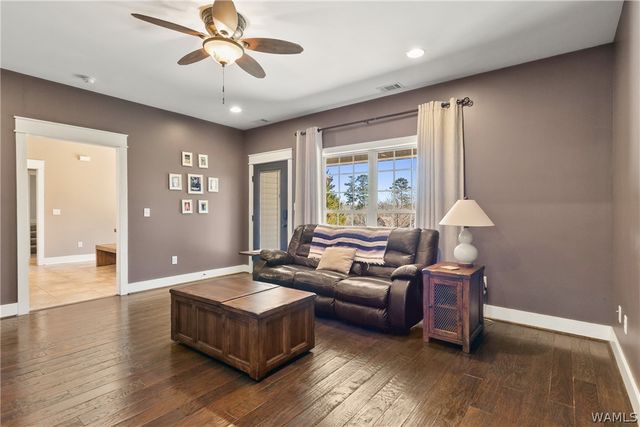 13789 Brandon James, Northport, AL 35475