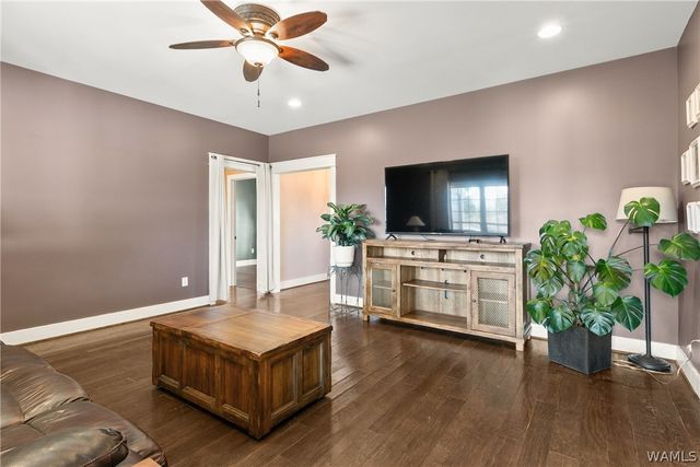 13789 Brandon James, Northport, AL 35475