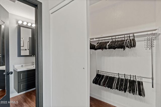 2129 W Rose Garden Lane, Phoenix, AZ 85027