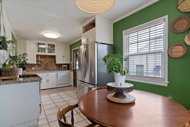 3935 NORDIN AVE, South Ogden, UT 84403