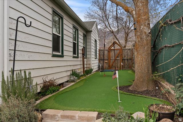 3935 NORDIN AVE, South Ogden, UT 84403