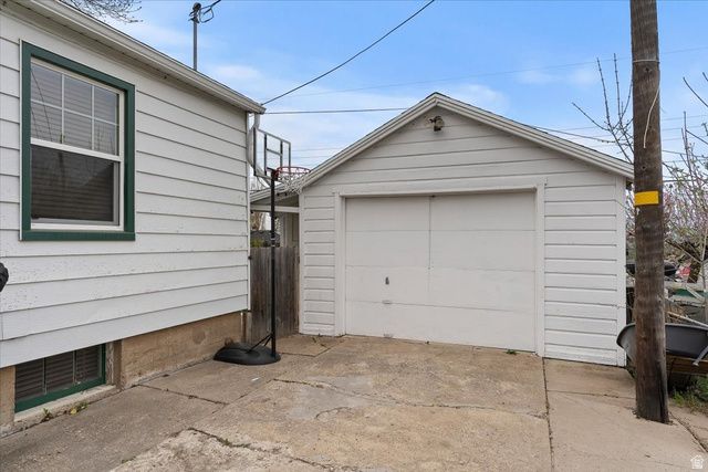 3935 NORDIN AVE, South Ogden, UT 84403