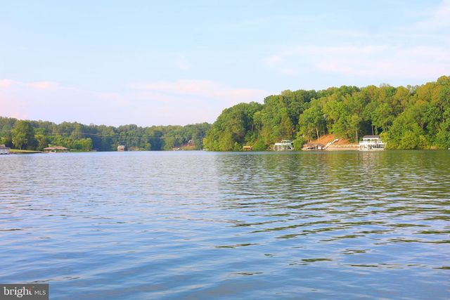 6103 BELMONT RD, Mineral, VA 23117