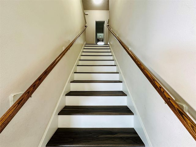 2316 Highland Crossing Drive, Conroe, TX 77304