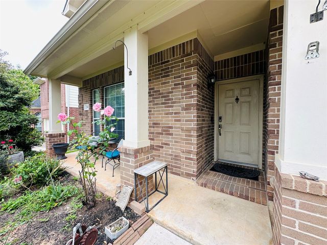 2316 Highland Crossing Drive, Conroe, TX 77304