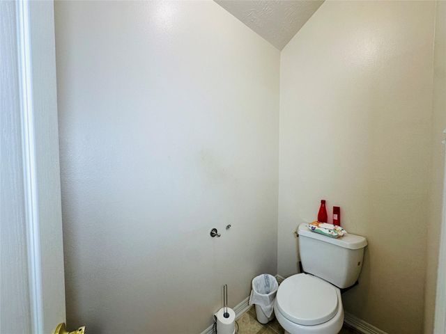 2316 Highland Crossing Drive, Conroe, TX 77304