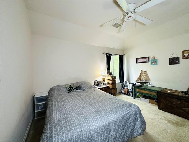 2316 Highland Crossing Drive, Conroe, TX 77304