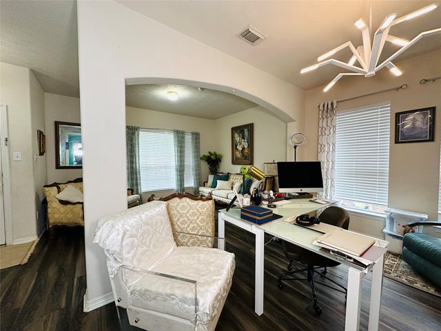 2316 Highland Crossing Drive, Conroe, TX 77304