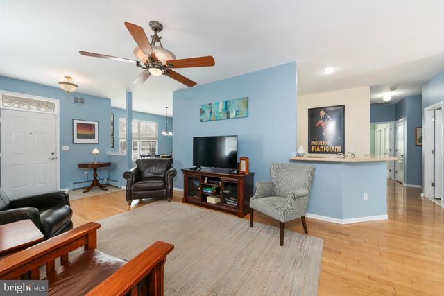 10 SEAGULL DR, Little Egg Harbor Twp, NJ 08087