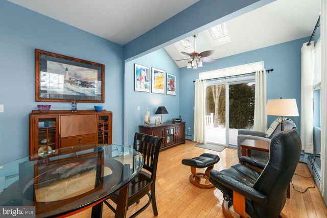 10 SEAGULL DR, Little Egg Harbor Twp, NJ 08087