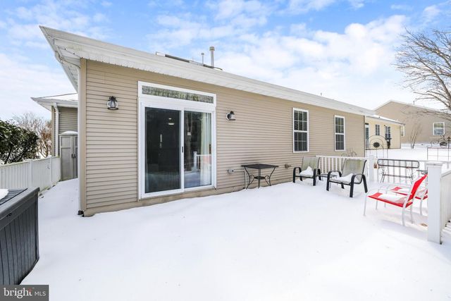 10 SEAGULL DR, Little Egg Harbor Twp, NJ 08087