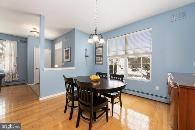 10 SEAGULL DR, Little Egg Harbor Twp, NJ 08087