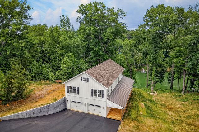 253 River Front Dr, Sparta, TN 38583