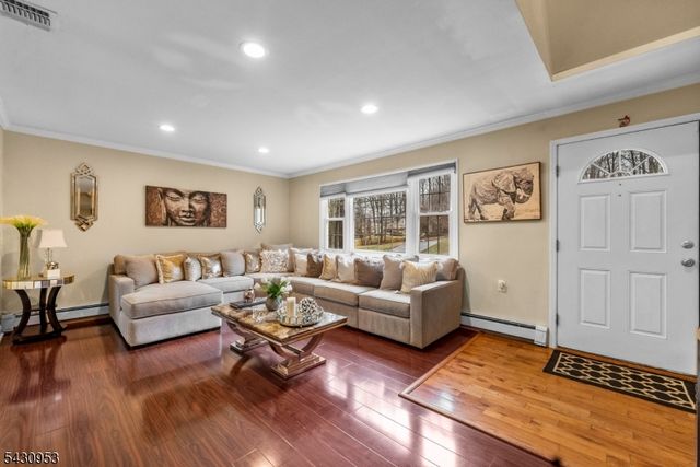 6 Hillsdale Ter, Vernon Twp., NJ 07461
