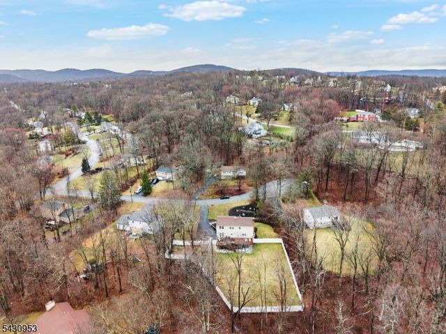 6 Hillsdale Ter, Vernon Twp., NJ 07461
