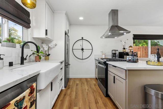 1811 IRIS WAY, Escondido, CA 92027