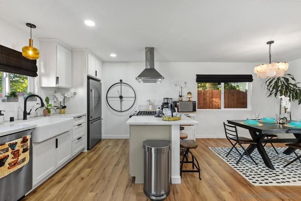 1811 IRIS WAY, Escondido, CA 92027