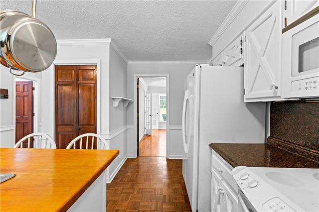 894 Upper Woolsey Road, Hampton, GA 30228