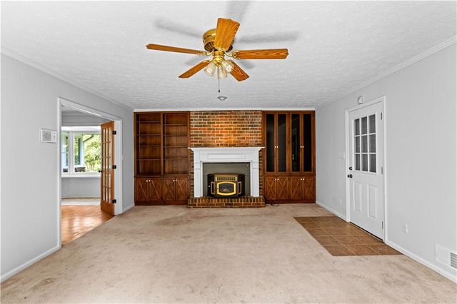 894 Upper Woolsey Road, Hampton, GA 30228