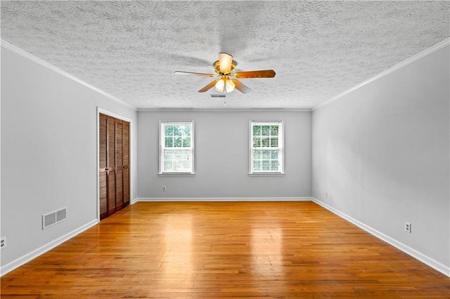 894 Upper Woolsey Road, Hampton, GA 30228