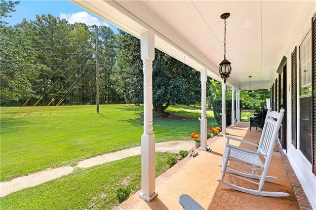 894 Upper Woolsey Road, Hampton, GA 30228