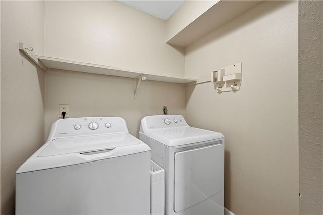 1904 Dartmouth R-3, College Station, TX 77840