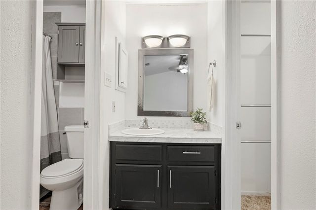 1904 Dartmouth R-3, College Station, TX 77840