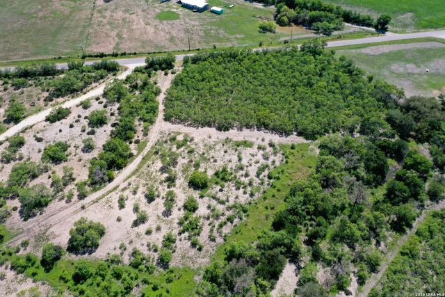 4101 Quihi-Castroville, Hondo, TX 78861