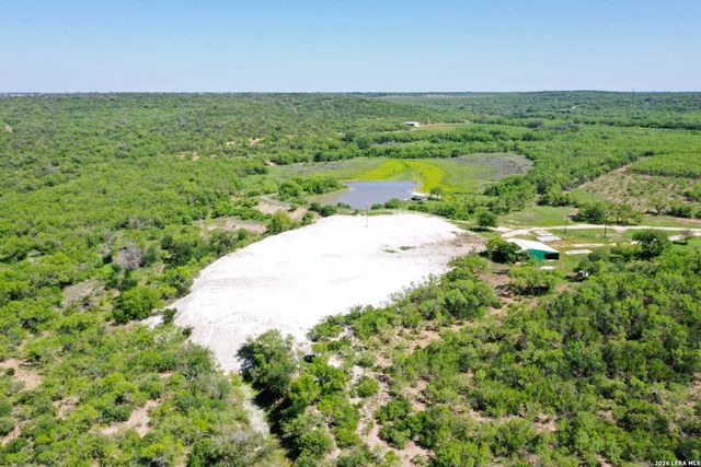 4101 Quihi-Castroville, Hondo, TX 78861
