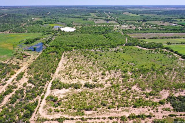 4101 Quihi-Castroville, Hondo, TX 78861